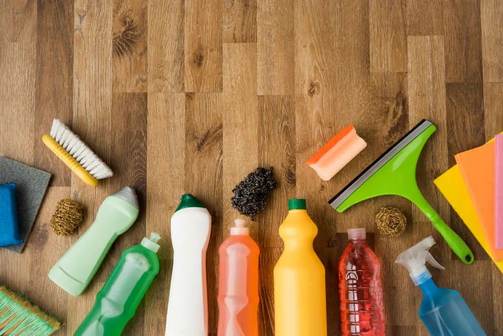8 Floor Cleaning Materials You Should Always Have