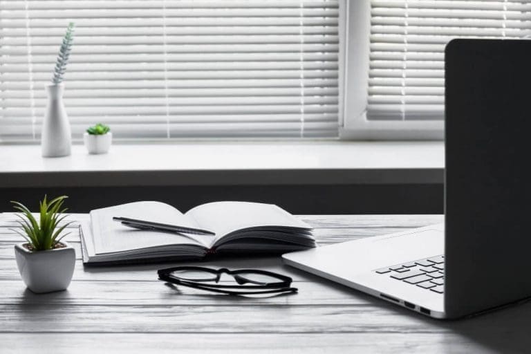 9 Easy Ways To Clean Offices Professionally [Updated 2026]