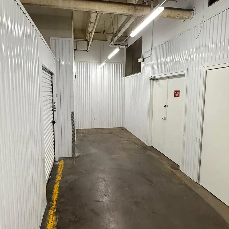 Floor cleaning before storage iles - storage facility - Craddocks Cleaning